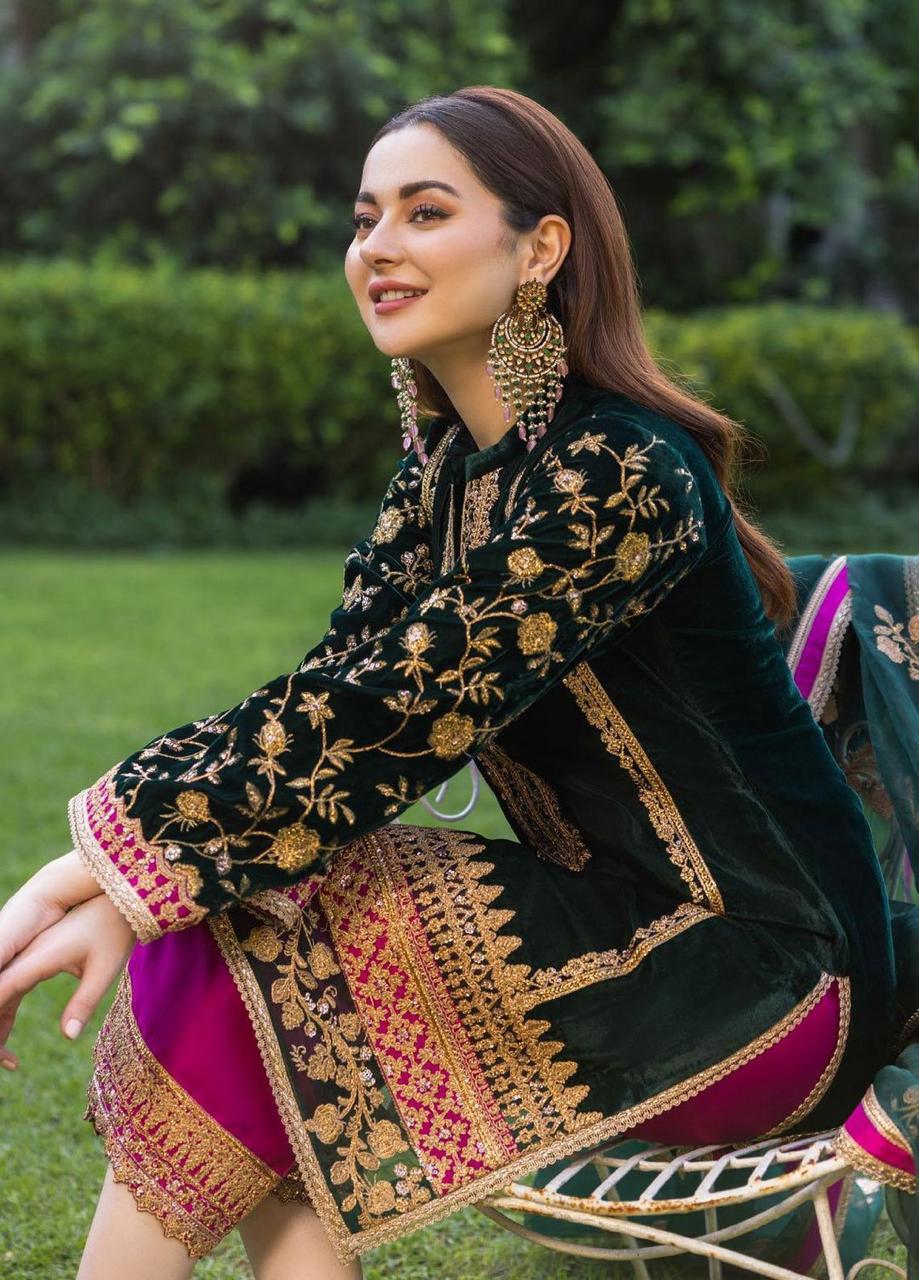 Zainab Chottani Velvet Micro Embroidered 3-Piece Suit – Winter Collection ❄️