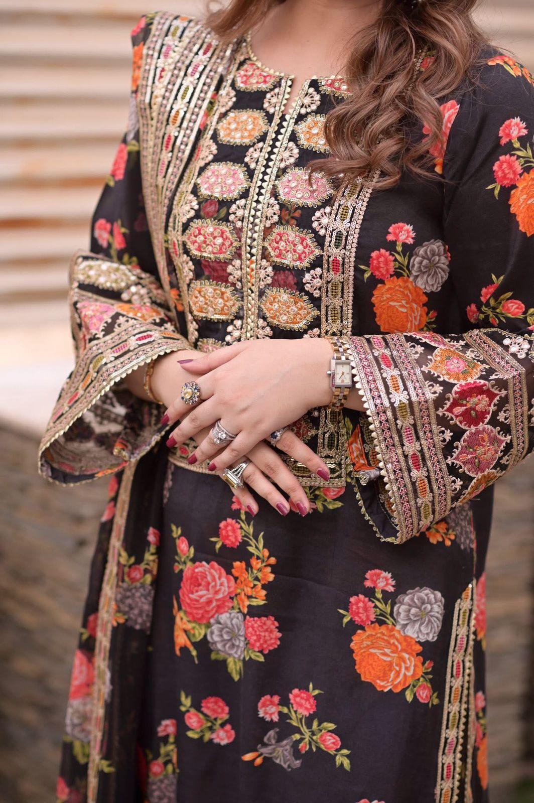Ahmozi Digital Printed Shamoz Silk Unstitched 3-Piece Suit
